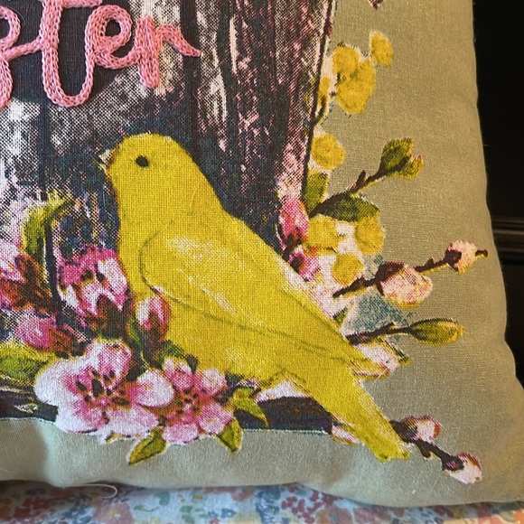 Happy Easter accents pillow 18 in x 18 in - Picture 3 of 5